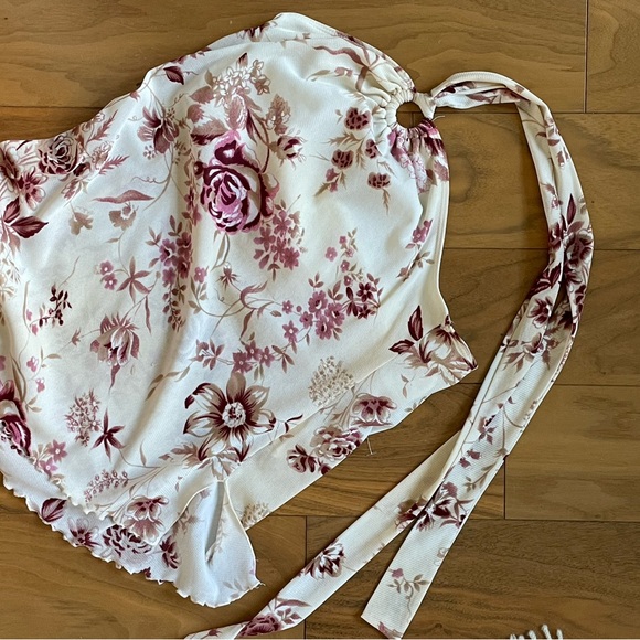 Floral halter top - Picture 4 of 4